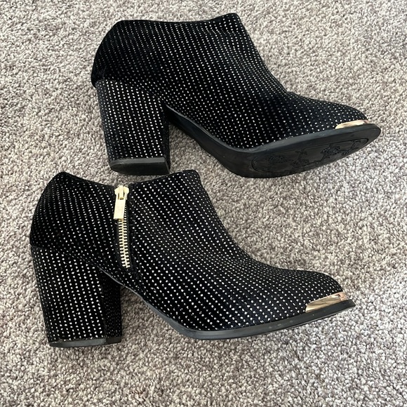 Joan Boyce Women’s size 9 black sparkly  ankle booties - Picture 3 of 8